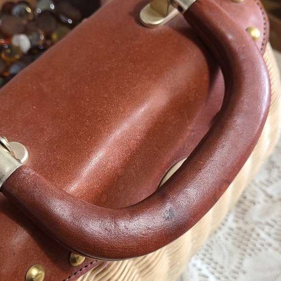 Vintage Wicker Bag - Picture 3 of 7